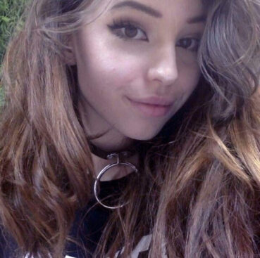 Belle Delphine No Makeup Look - Rasalla Beauty