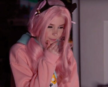 Belle Delphine No Makeup Look - Rasalla Beauty
