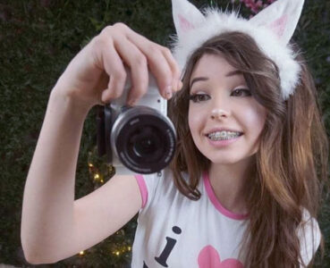Belle Delphine No Makeup Look - Rasalla Beauty